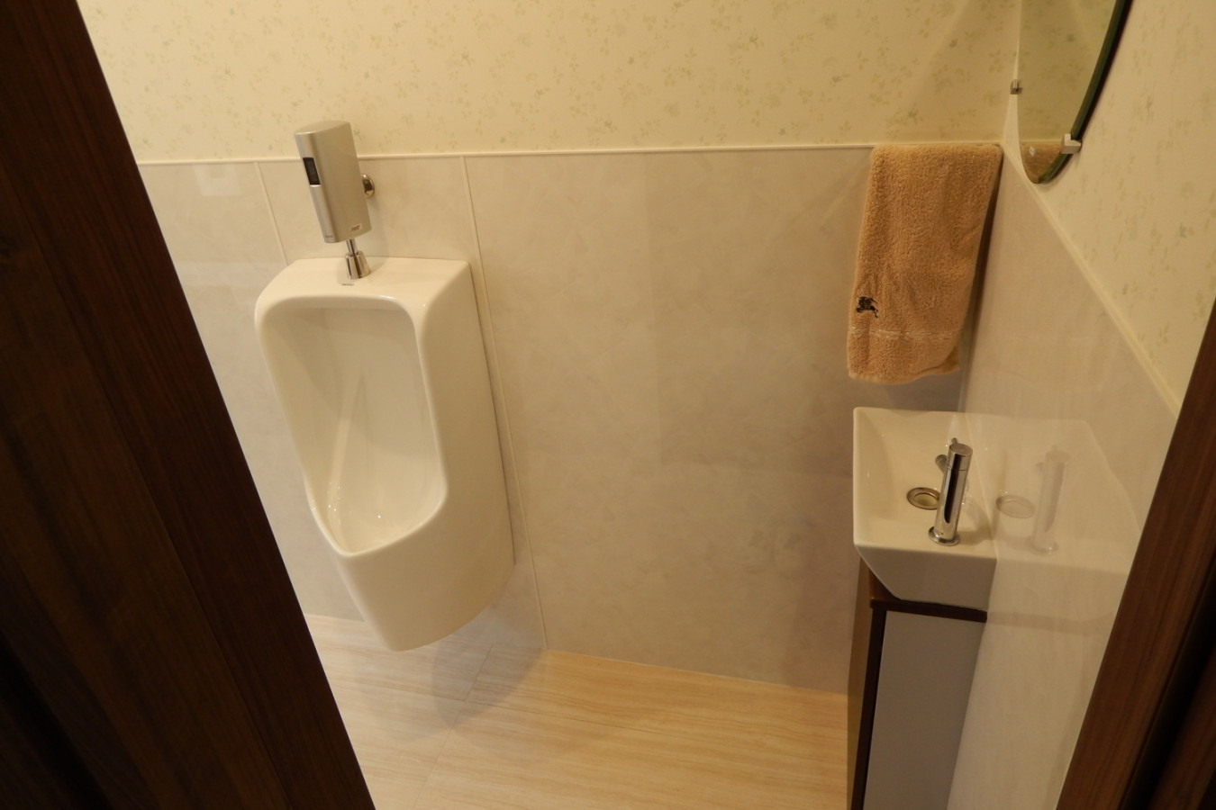 滋賀県Ａ様邸の小便器と手洗器